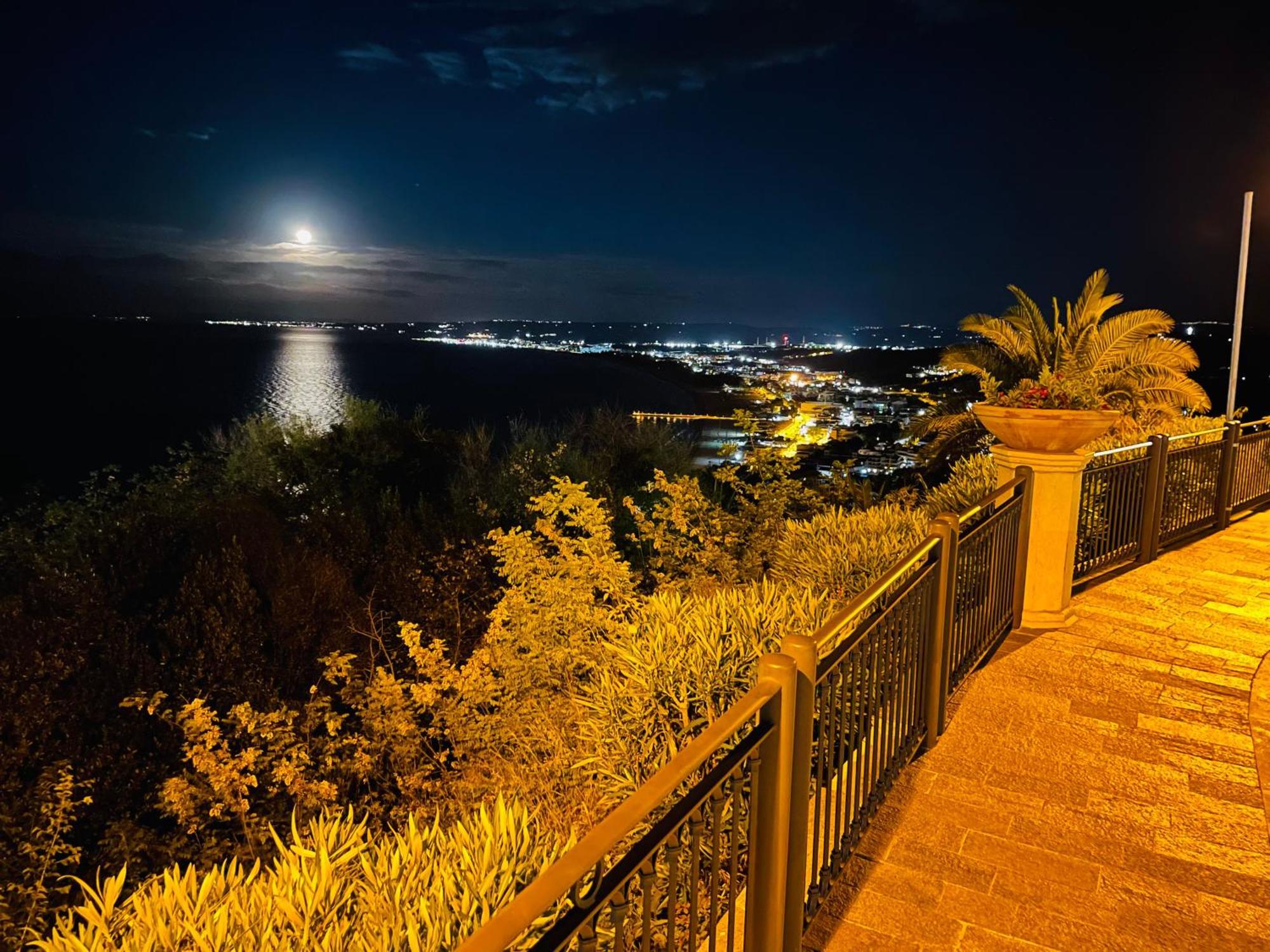 Santa Lucia Home Vasto Luaran gambar