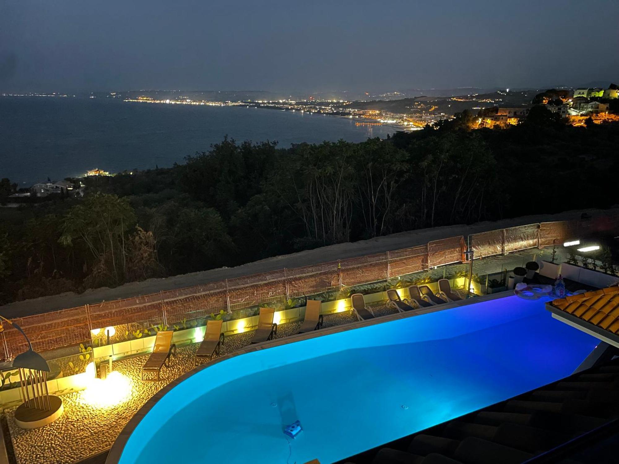 Santa Lucia Home Vasto Luaran gambar